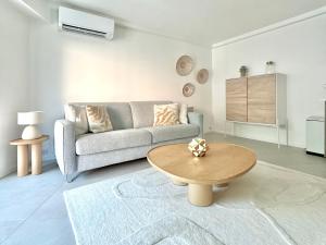 Appartements Theoule - Refait a neuf - 6 personnes - Parking - Clim : photos des chambres