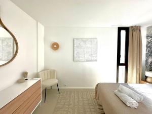 Théoule - Refait à neuf - 6 personnes - Parking - Clim