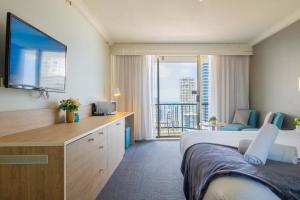 L21 Ocean View Studio SUPER King bed