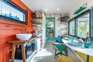 Maisons d'hotes La roulotte de Valou : photos des chambres