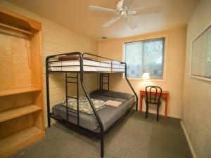 Double Room with Shared Bathroom room in Ashland Commons Hostel