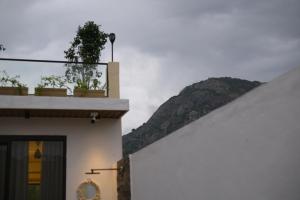 Corrib Pool Villa, Nandi Hills