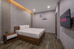 T P Residence Villa-3 mins walk to Beach- Full AC