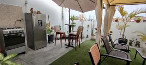 Habitación privada, TV y WIFI cerca a Barranco - H1