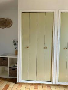 Appartements Sunset Studio Air conditionner and Lake Access : photos des chambres