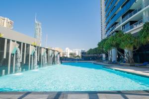 Level 43 Sky High 3BR Ocean View Apartment