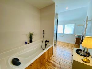 Villas Villa le 25 - Piscine et Sauna au bourg de Carantec : photos des chambres