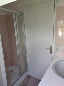 Maisons de vacances Gite des trois ormeaux : photos des chambres