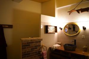 Auberges de jeunesse Lily a l'auberge : Lit Superposé dans Dortoir Mixte