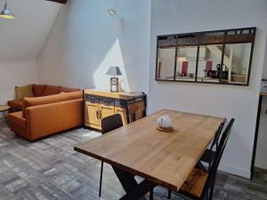 Appartements Bords de Loire - Climatise - 4 personnes - Hypercentre Orleans : photos des chambres