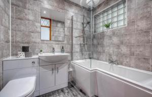 3Bedroom House Sleeps 6 Bradford