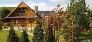 NOCLEGI KAMEX dom 12-osobowy