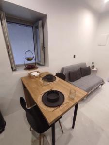 M Petite Studio