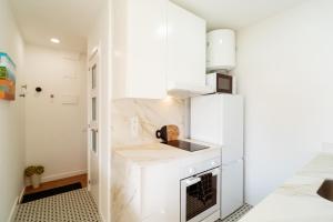 Ático con terraza y vistas al mar