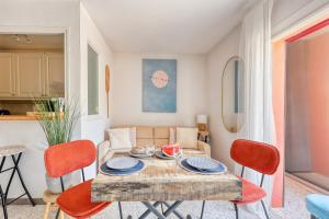 Appartements Deux beaux studios, rue pietonne, bord de mer, CLIM : photos des chambres