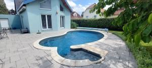 Maisons de vacances Tres jolie maison avec piscine : photos des chambres