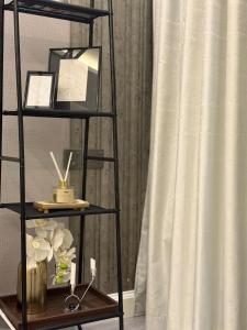 1BR - Luxury Studio - 65inch Tv - Self Entry