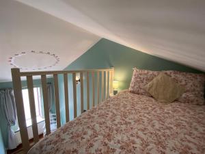 Le Cordonnier dAutrefois - 15 minutes du Puy du Fou