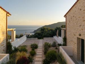 Elaias Villas Hot Tub & Seaview