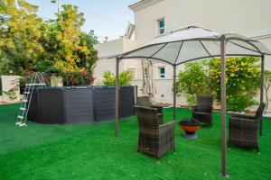 Dubai 5 Bedroom Villa - Beautifully Appointed