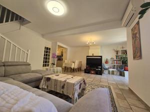 3 Bedroom House Terrace Park & Free Parking