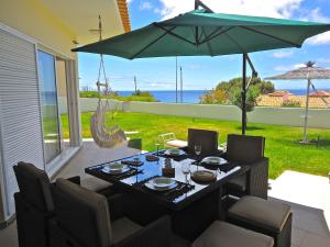 Golden Villa - Luxurious Beach Villa