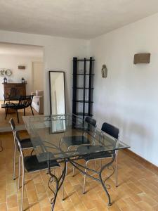 Appartements Superbe rez de jardin avec apercu mer et parking : photos des chambres