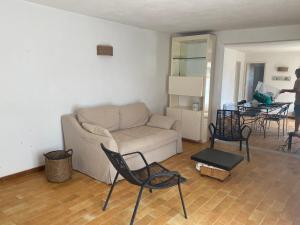 Appartements Superbe rez de jardin avec apercu mer et parking : Appartement 2 Chambres