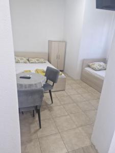 Apartments and Studios J&T UPCHEVI
