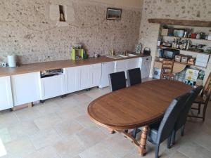 B&B / Chambres d'hotes Ferme de la Ruaudiere Courdemanche : photos des chambres