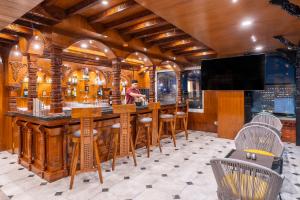 Aarya Hotel and Spa