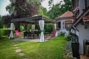 Maisons de vacances Villa La Romance - Villa Spacieuse & Luxueuse - Parking Gratuit : Maison 5 Chambres