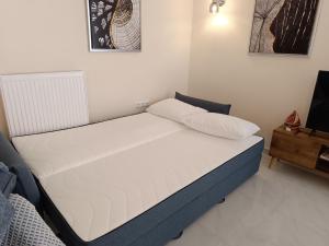 Angelas apartment