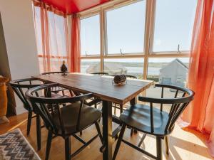 Ocean view - Pet Friendly