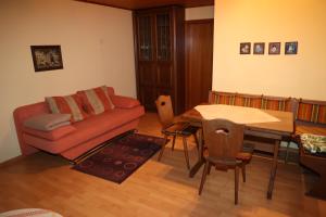 Pension Central