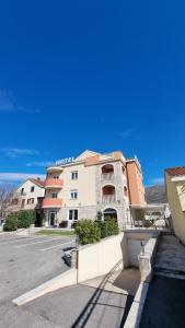 Hotel Aćimović - 3hvězdičkové hotely ve městě Trebinje