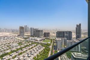PVH - Sobha Waves - Serene 1BR minutes to Downtown
