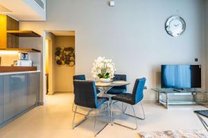 PVH - Stylish Central 1BR in Marquis 2020