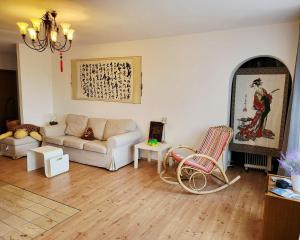 Schonach mountain-Top, forest, free parking, new kitchen, renovated bathroom