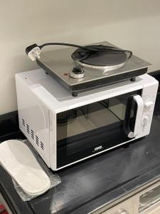 مسكن ملاذ - غرفة وصالة القدس 1