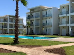 Casabay Sidi Rahal, à 2mn de la mer en bord de piscine et jardin
