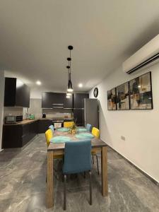 Mediterranean Breeze