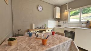 Villas St Georges de Didonne - AGREABLE PETITE MAISON avec COUR - 1 Chambre : photos des chambres