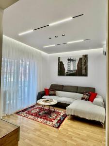 Leti Apartment Bazaar Charm