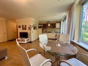 Amber Light Apartment