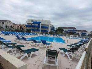 Appartement T 2 AVEC PISCINE