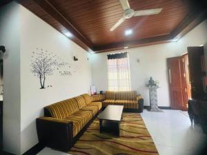 R Homes