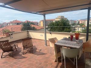 Apartment mit Terrasse