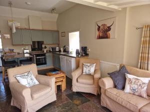 Dalnoid Cottages & Treehouses Nr Glenshee