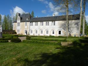 B&B / Chambres d'hotes LOGIS du Chateau du Bois Doucet : photos des chambres